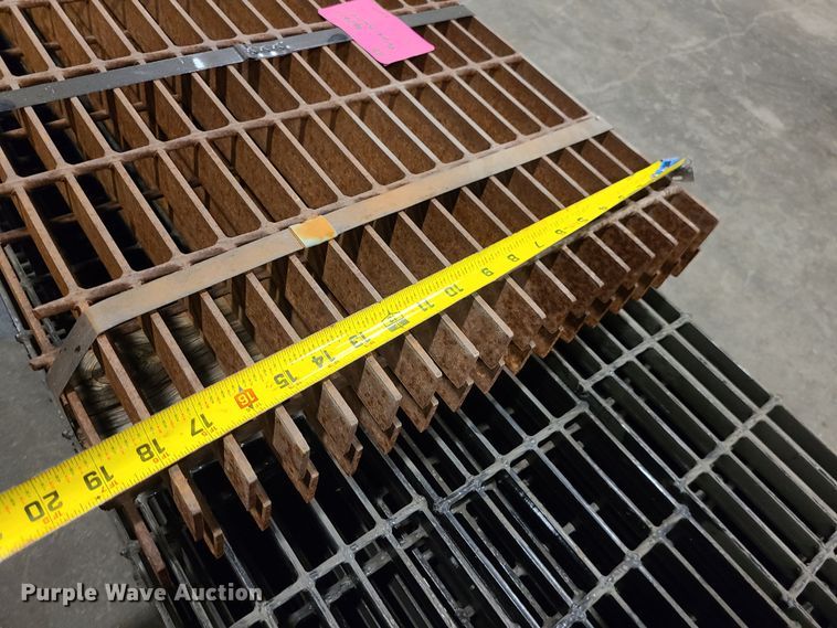 image for item LH9794 Steel grates