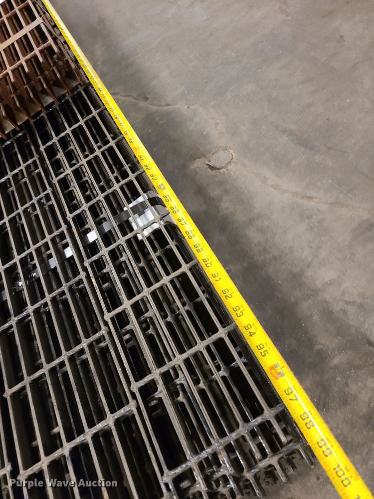 image for item LH9794 Steel grates