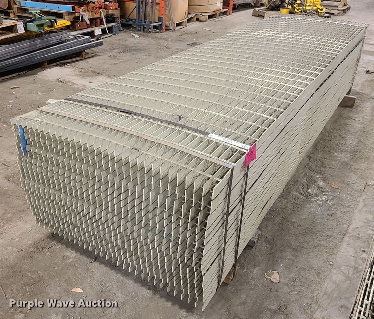 image for item LH9796 Steel grates