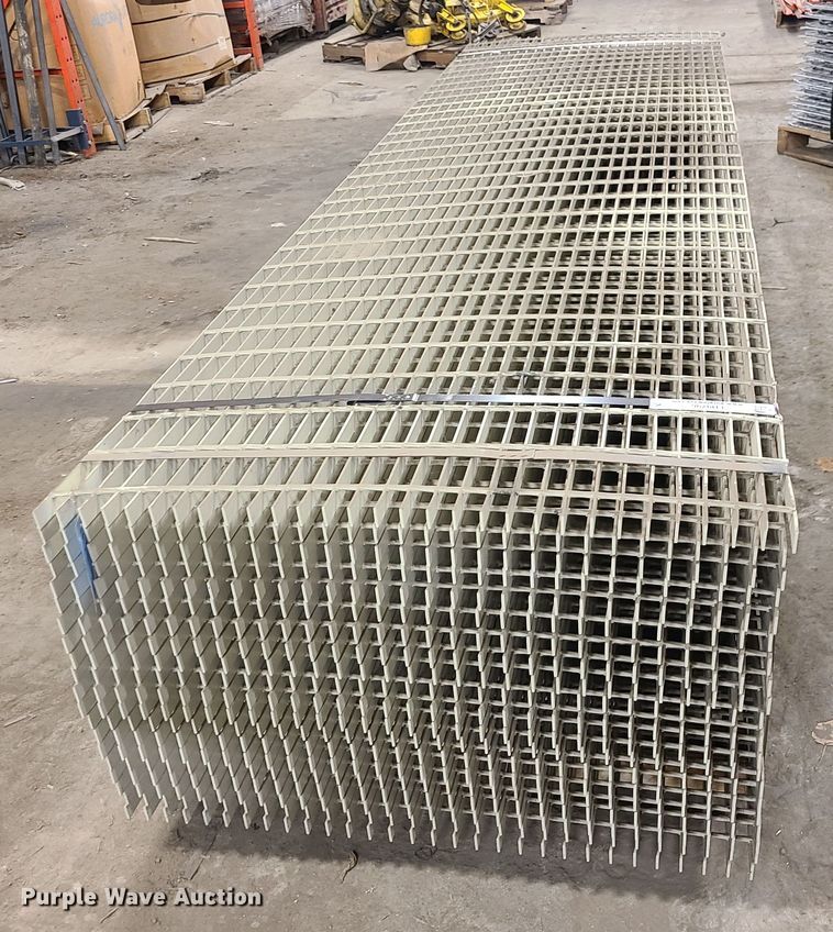image for item LH9796 Steel grates
