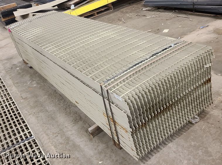 image for item LH9796 Steel grates