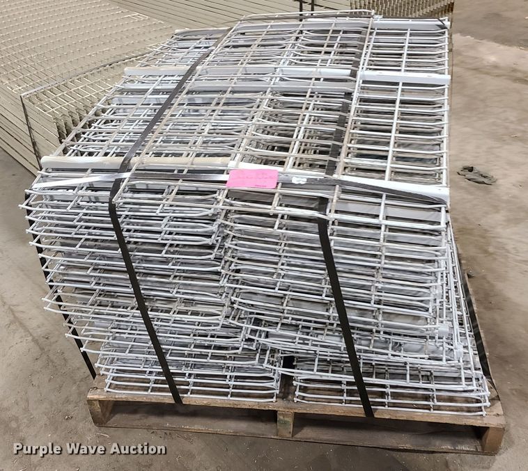 image for item LH9797 Wire shelving