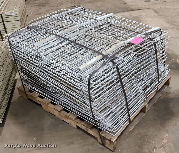 image for item LH9797 Wire shelving