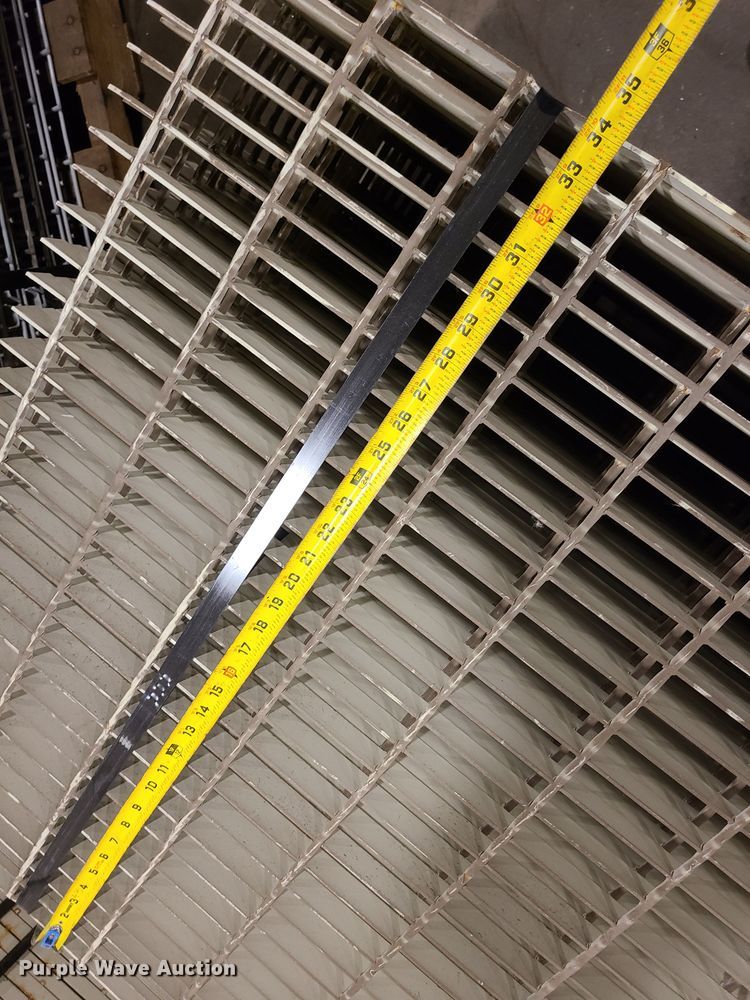 image for item LH9798 Steel grates