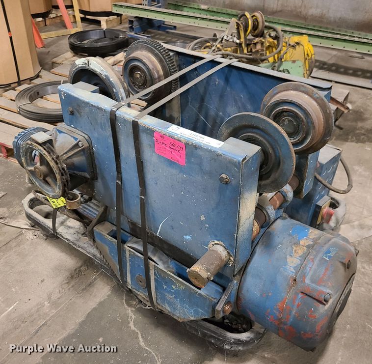 image for item LH9799 Demac hoist