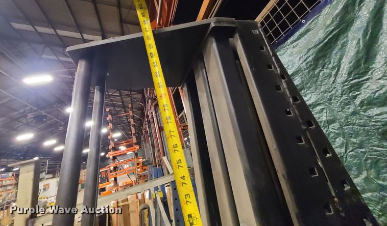 image for item LH9802 Sliding miter saw