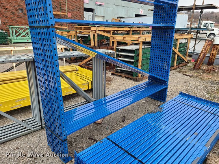 image for item LH9806 Pallet racking