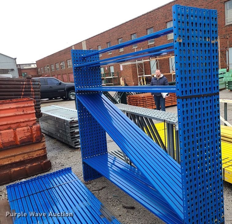 image for item LH9806 Pallet racking