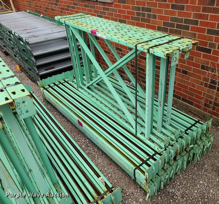 image for item LH9809 Pallet racking