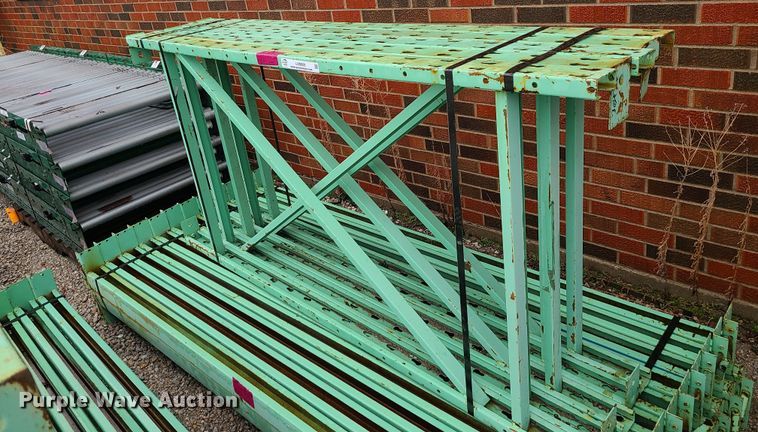 image for item LH9809 Pallet racking