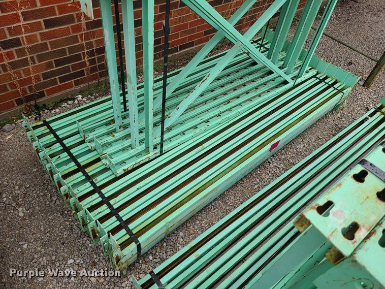 image for item LH9809 Pallet racking