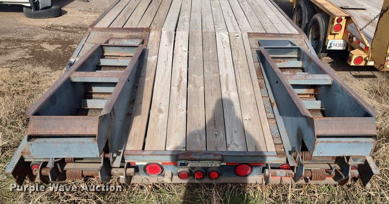 image for item LK9496 2007 Belshe DT22  equipment trailer