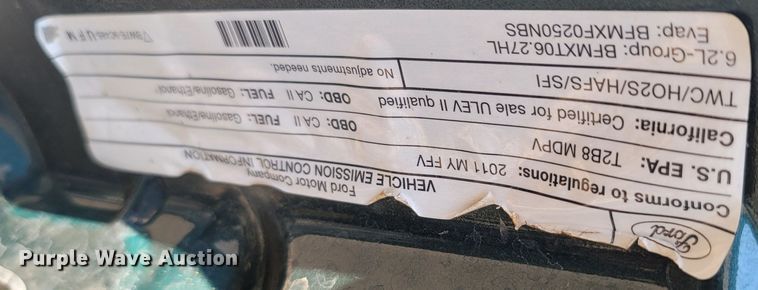 image for item LN9729 2011 Ford F350 Super Duty  Crew Cab flatbed pickup truck