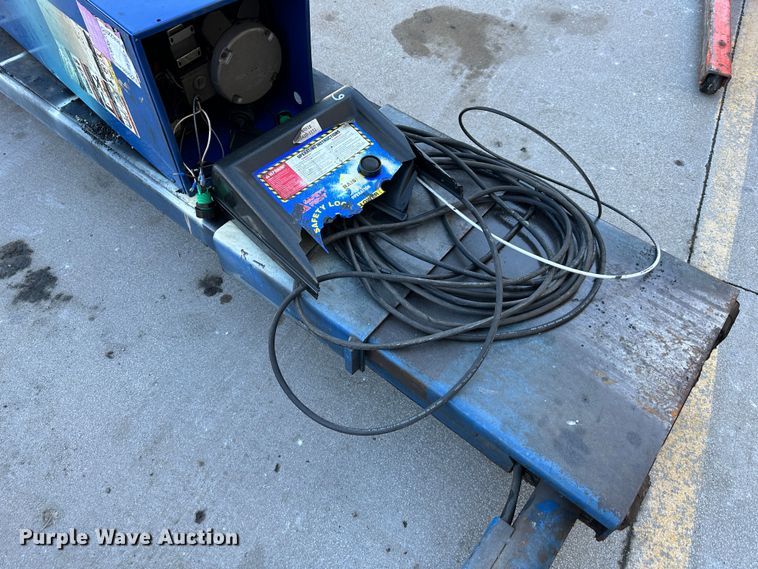 image for item LP9837 BendPak SP-7X  automotive lift