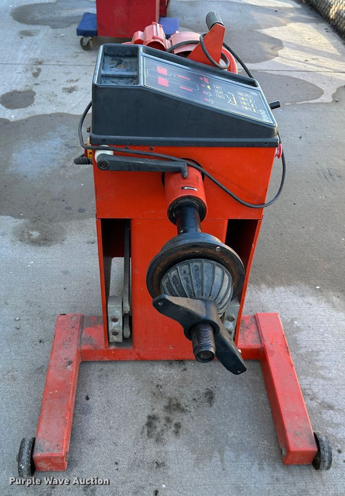image for item LP9838 Cemb P200  tire balancer