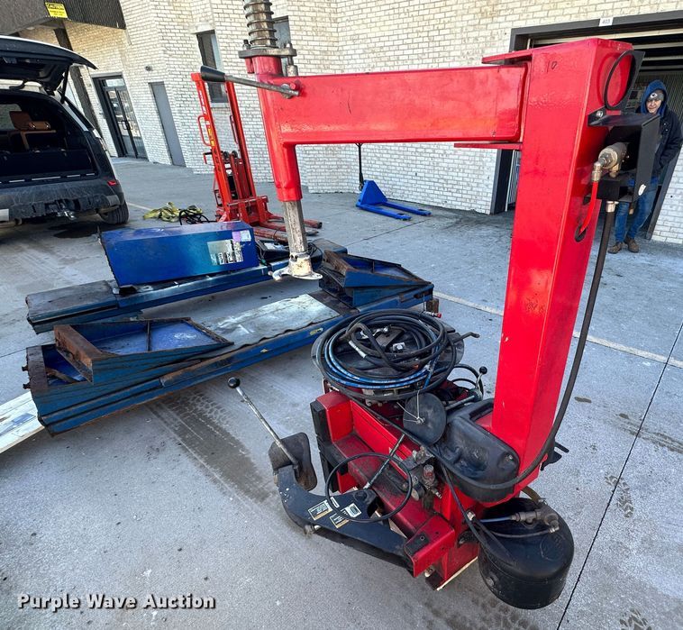 image for item LP9839 Hunter Engineering Company TC3000  tire changer