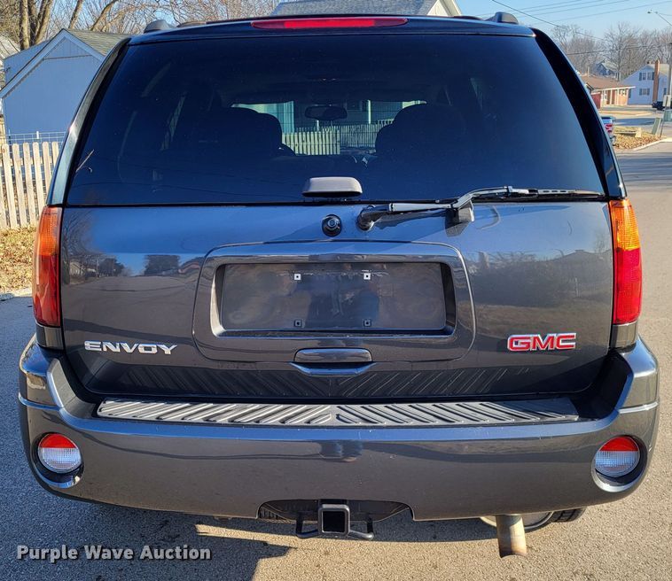 image for item LR9149 2007 GMC Envoy  SUV