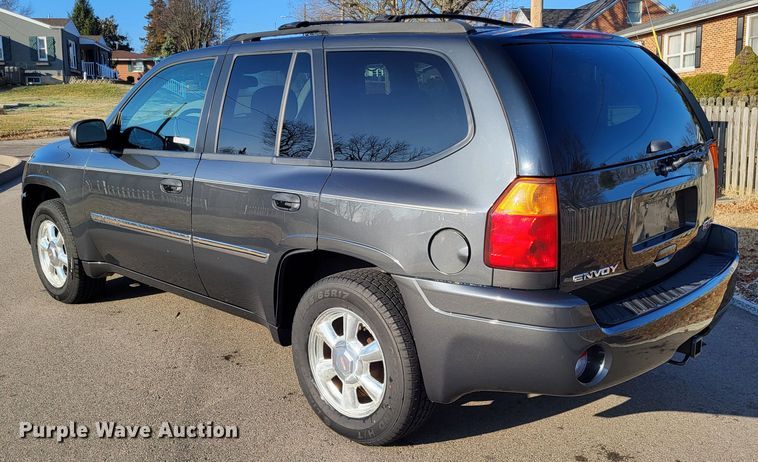image for item LR9149 2007 GMC Envoy  SUV