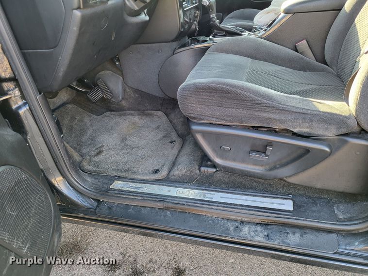 image for item LR9149 2007 GMC Envoy  SUV