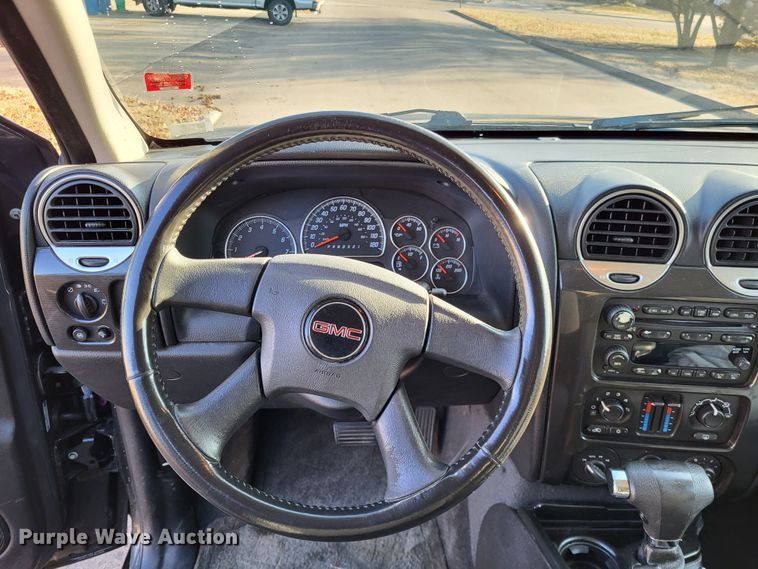 image for item LR9149 2007 GMC Envoy  SUV