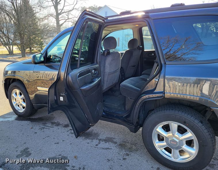 image for item LR9149 2007 GMC Envoy  SUV