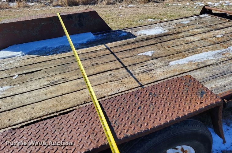 image for item LR9164 2002 Foster Bass 1612  equipment trailer