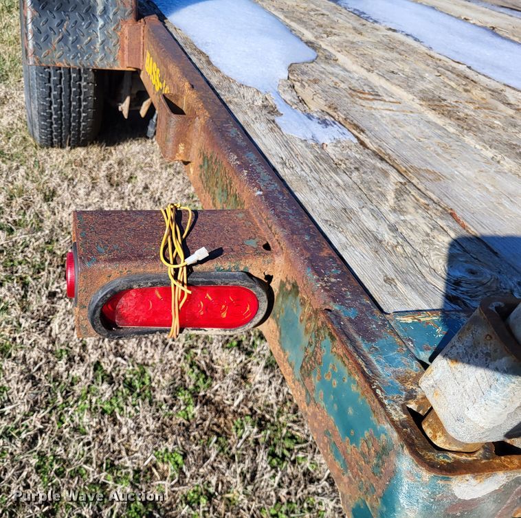 image for item LR9165 2002 Foster Bass 1612  equipment trailer