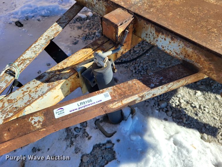 image for item LR9166 1998 Shop built  utility trailer