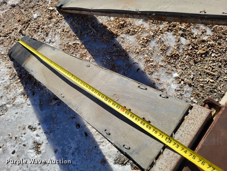 image for item LR9166 1998 Shop built  utility trailer