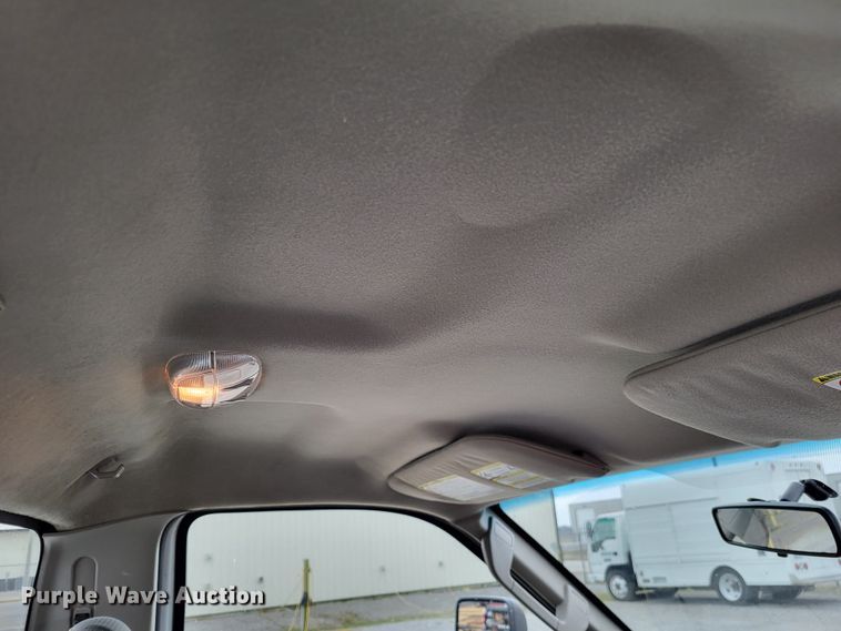 image for item LR9183 2010 Ford F250 Super Duty XL  utility bed pickup truck