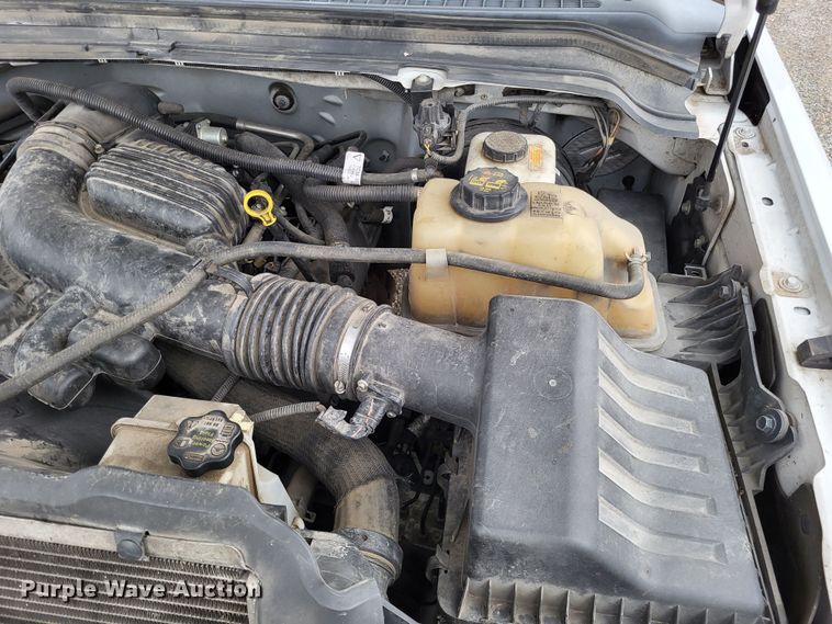 image for item LR9183 2010 Ford F250 Super Duty XL  utility bed pickup truck