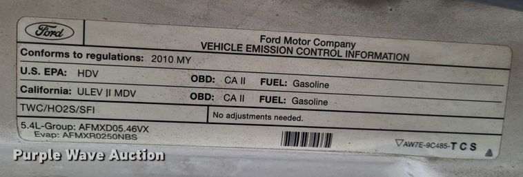 image for item LR9183 2010 Ford F250 Super Duty XL  utility bed pickup truck