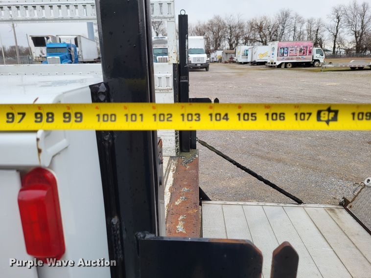 image for item LR9183 2010 Ford F250 Super Duty XL  utility bed pickup truck