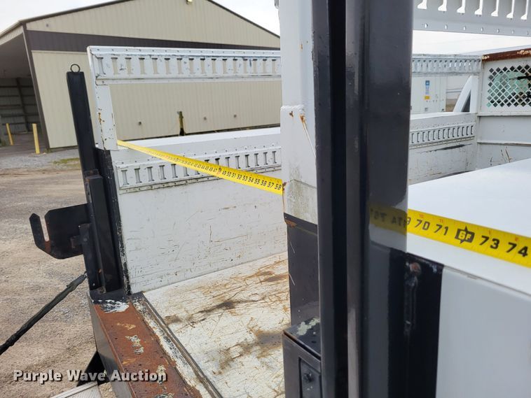 image for item LR9183 2010 Ford F250 Super Duty XL  utility bed pickup truck