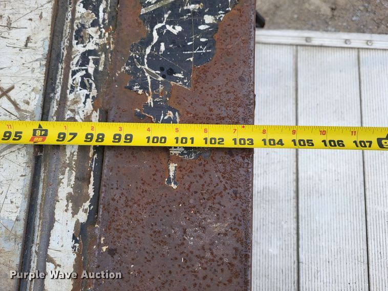 image for item LR9183 2010 Ford F250 Super Duty XL  utility bed pickup truck