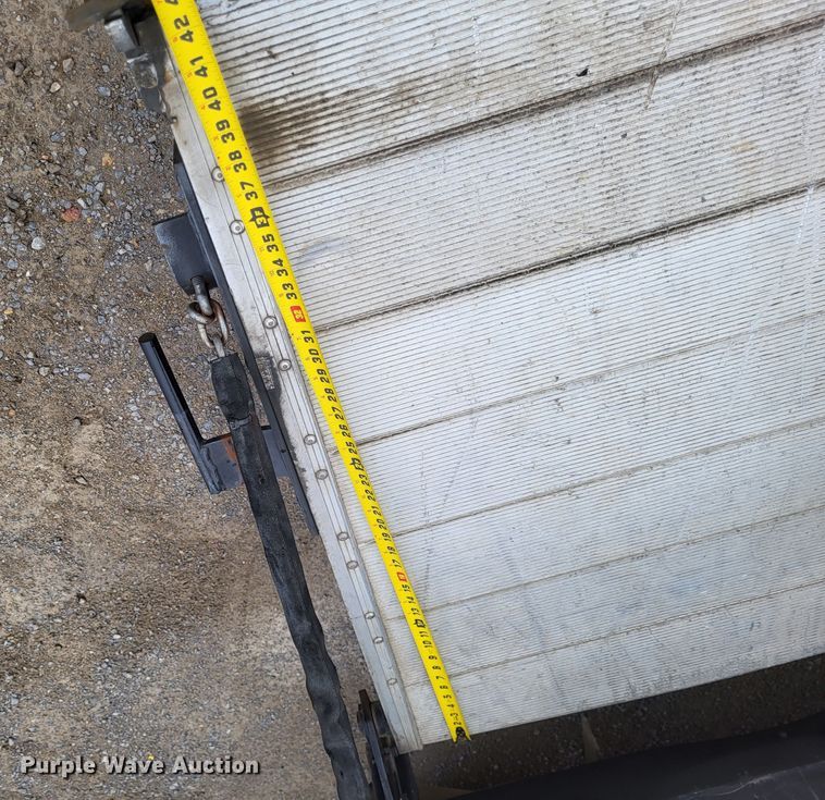 image for item LR9183 2010 Ford F250 Super Duty XL  utility bed pickup truck