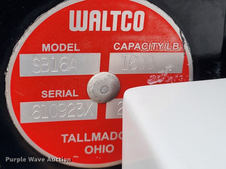 image for item LR9183 2010 Ford F250 Super Duty XL  utility bed pickup truck