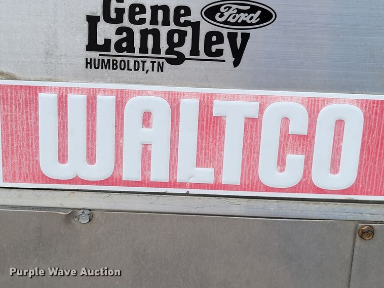 image for item LR9183 2010 Ford F250 Super Duty XL  utility bed pickup truck