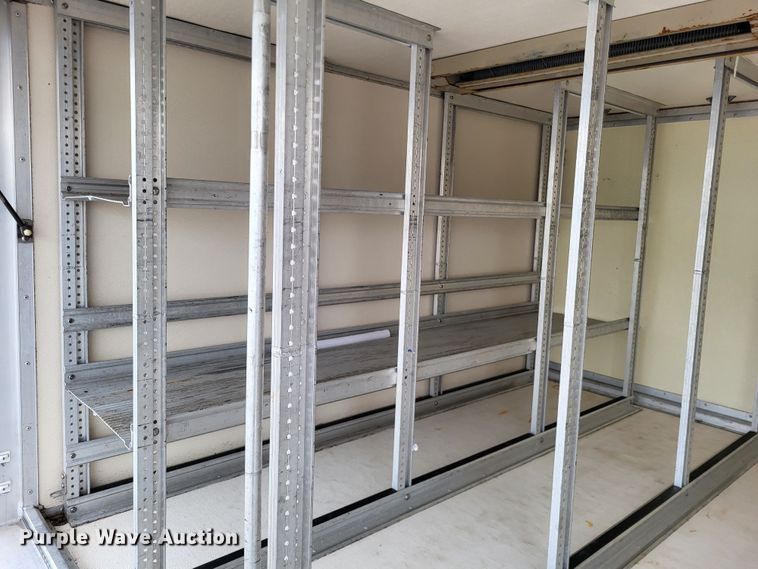 image for item LR9184 2002 Chevrolet Silverado 3500  catering bed pickup truck