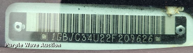 image for item LR9184 2002 Chevrolet Silverado 3500  catering bed pickup truck