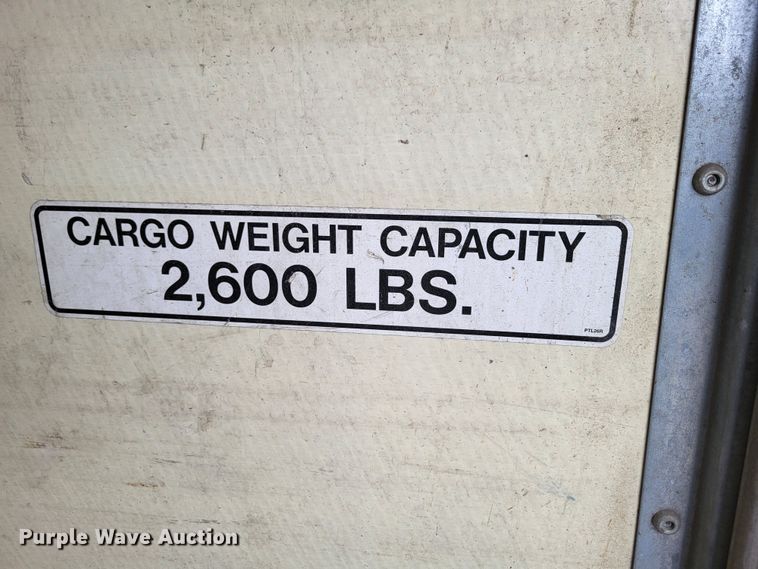 image for item LR9185 2006 GMC Savana G3500  box truck