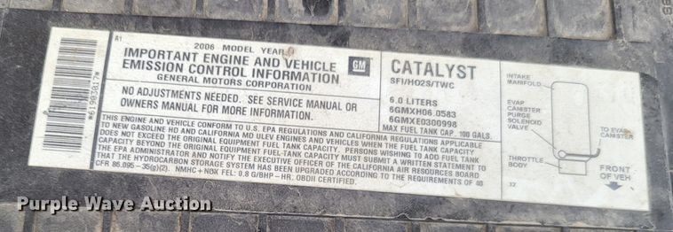 image for item LR9185 2006 GMC Savana G3500  box truck