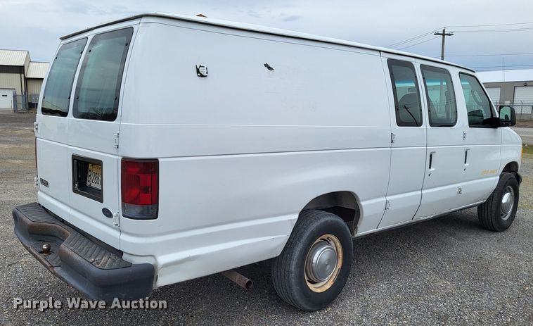 image for item LR9186 2005 Ford E250  van