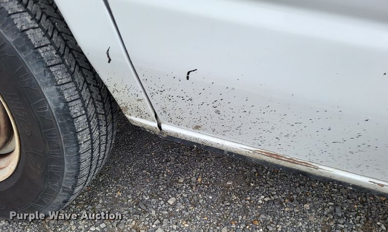 image for item LR9186 2005 Ford E250  van