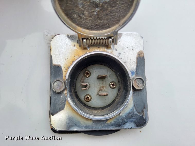 image for item LR9186 2005 Ford E250  van