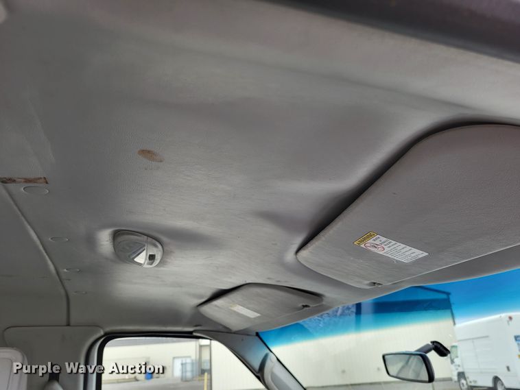 image for item LR9186 2005 Ford E250  van