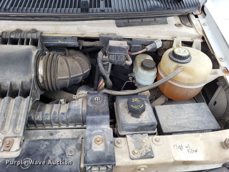 image for item LR9186 2005 Ford E250  van