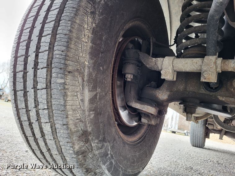 image for item LR9186 2005 Ford E250  van