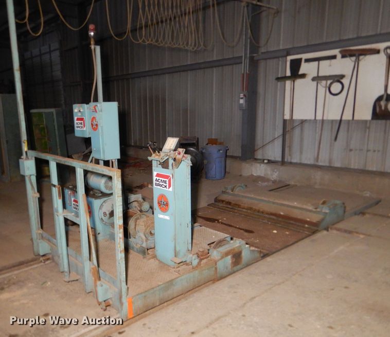 image for item LS9231 Star Engineering HYD./Drop Rod/S-3-7 Winch  transfer car