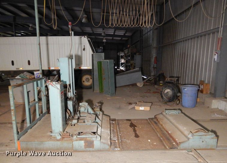 image for item LS9231 Star Engineering HYD./Drop Rod/S-3-7 Winch  transfer car